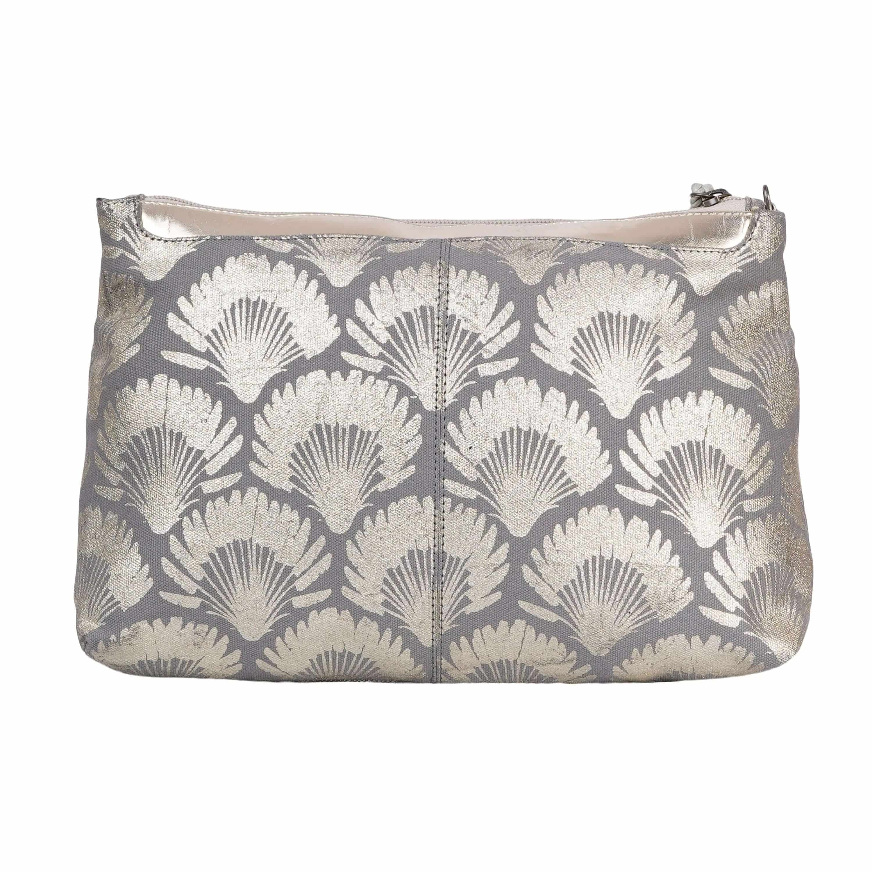 Lou Xor Clutch Bag | Stylish and Compact Accessory CuirLondon
